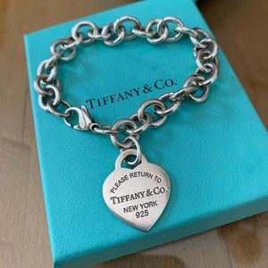 Tiffany & Co. Return to Tiffany Heart Tag Bracelet